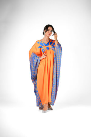 درس فري سايز - مع حزام يبرز الخصر